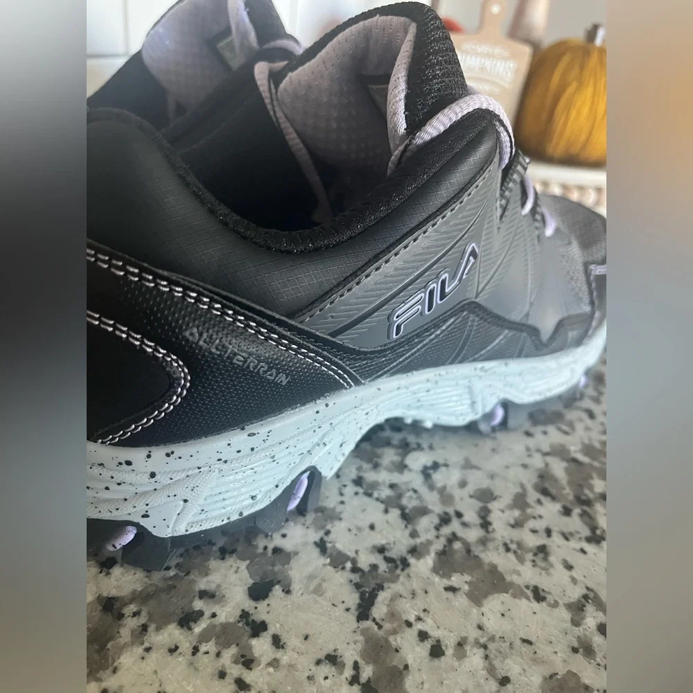 Fila Outdoor At Peake 24 TN Trail/Hiking Shoes Black/Gray/Purple Women’s‎ Size 7